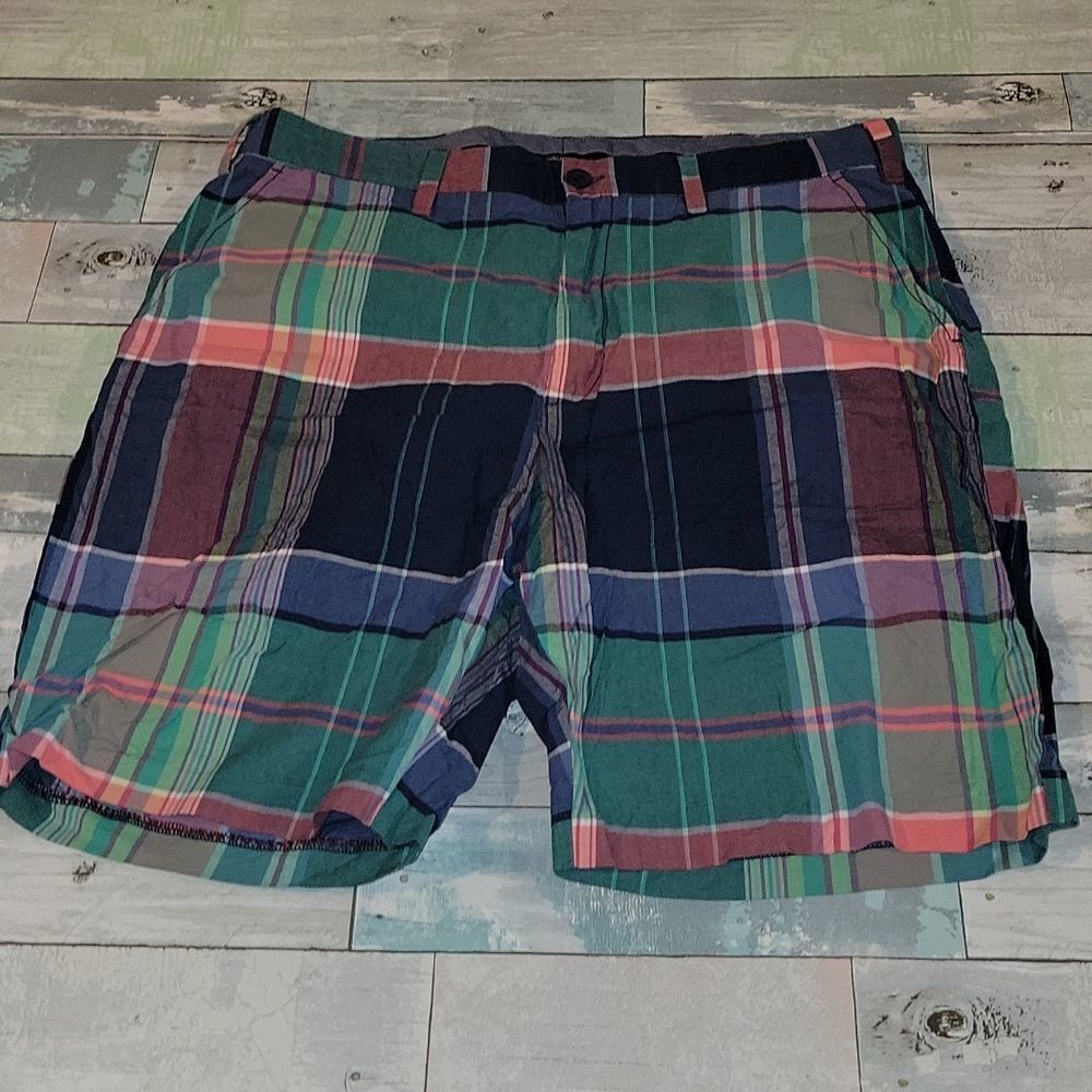Nautica A Bit Trimmer Plaid Shorts 36W
